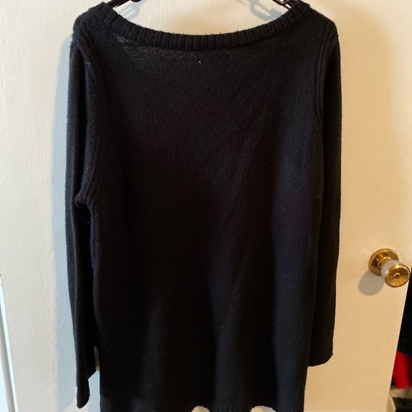 Lauren Conrad soft Love sweater - Picture 4 of 5